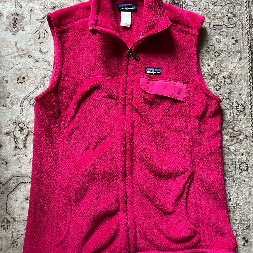 Patagonia Bright Pink Women's Fleece